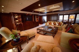 Yacht NOMAD - Upper Salon